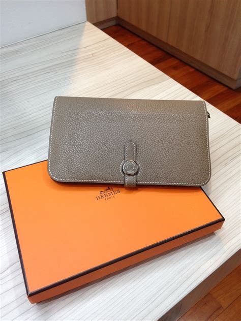 hermes travel wallet